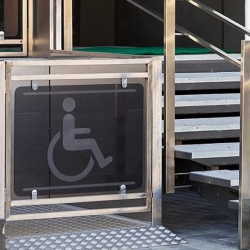 ELEVADOR DE ACESSIBILIDADE E RESIDENCIAL